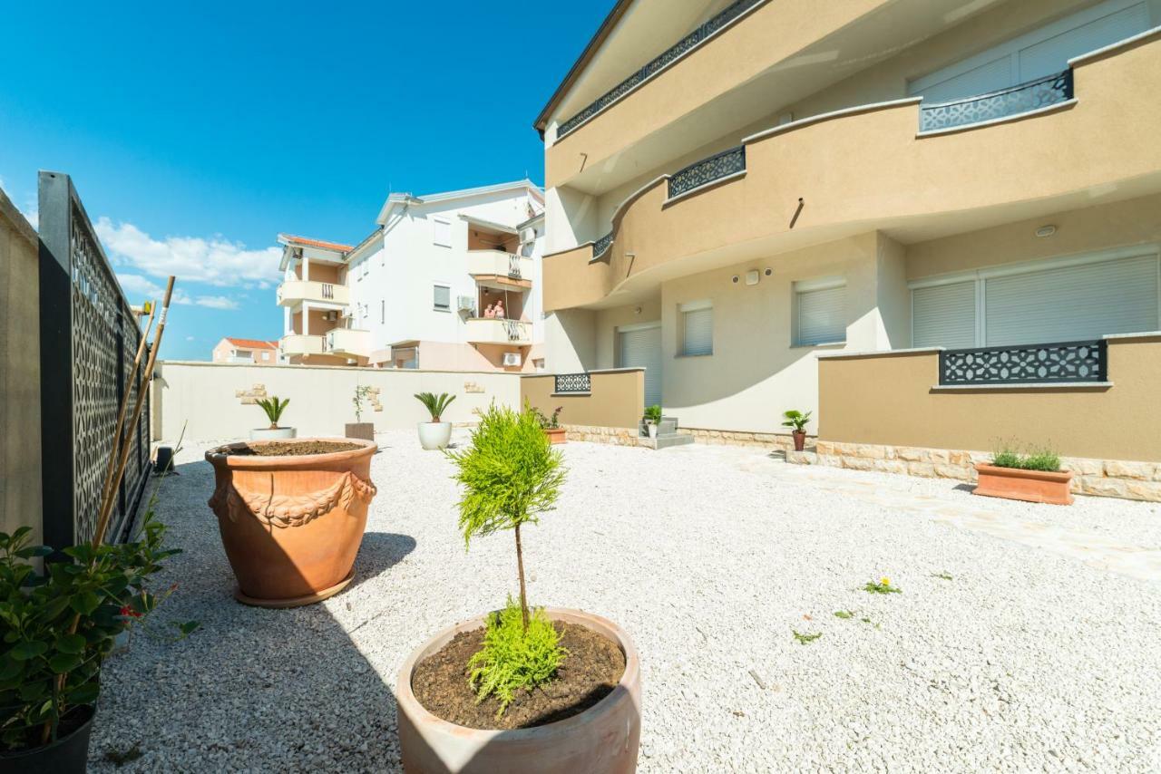 Apartments Nella プリヴラカ エクステリア 写真